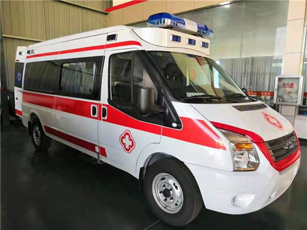 常州福特V362救护车